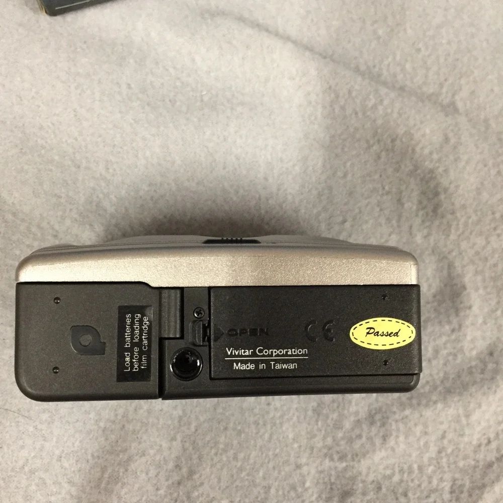 Vivitar XM 300 Auto Focus APS Film Camera‎ Silver Black with Box and Manual